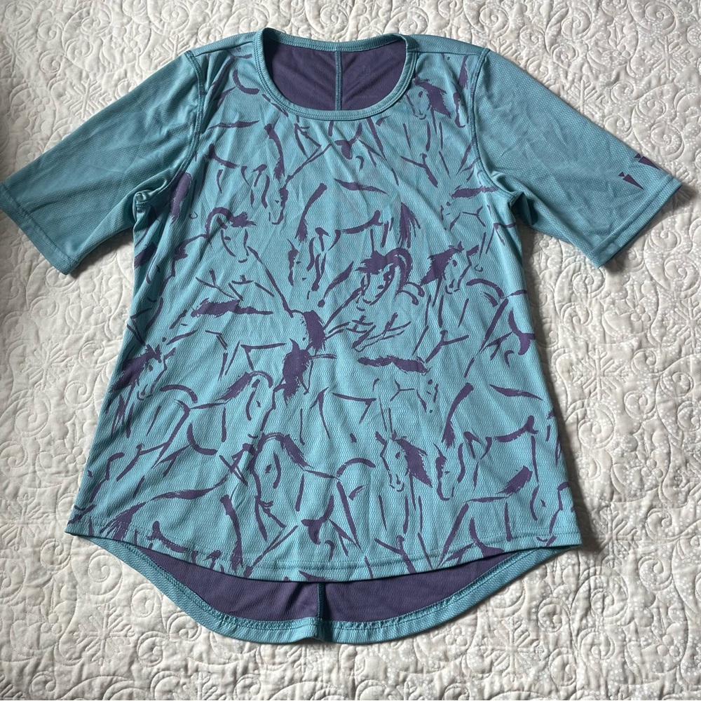 Kerrits top